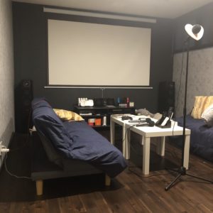 シアター&カラオケルーム